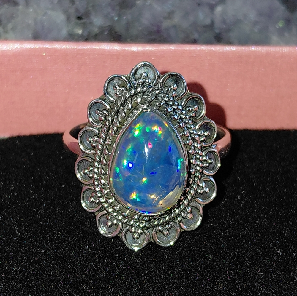 Elegant Ethiopian Opal Silver Ring Size 11 - Picture 6 of 15